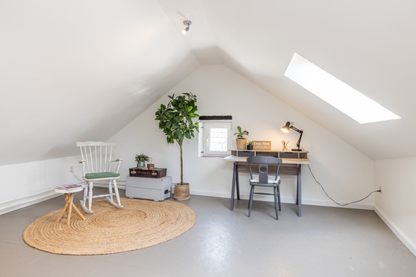 Foto - Verkocht: Unieke karakteristieke instapklare hoekwoning met maar liefst 235 m2 wonen én een vrij uitzicht op het groen in Simpelveld.